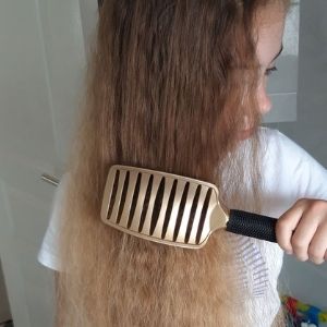 myhairup.com perfect hairbrush without pain for children and women